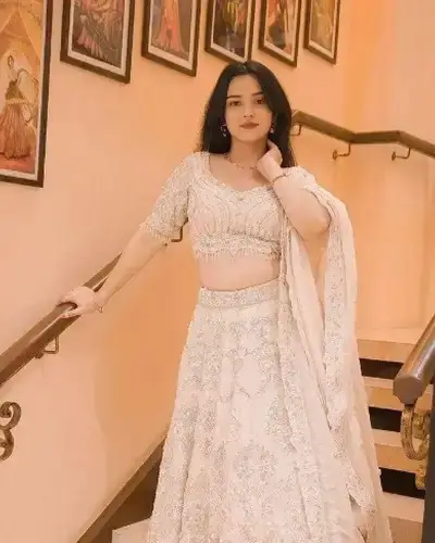 Escort Service In Rasra